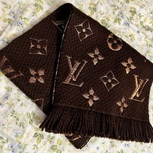 Louis Vuitton Logomania Scarf